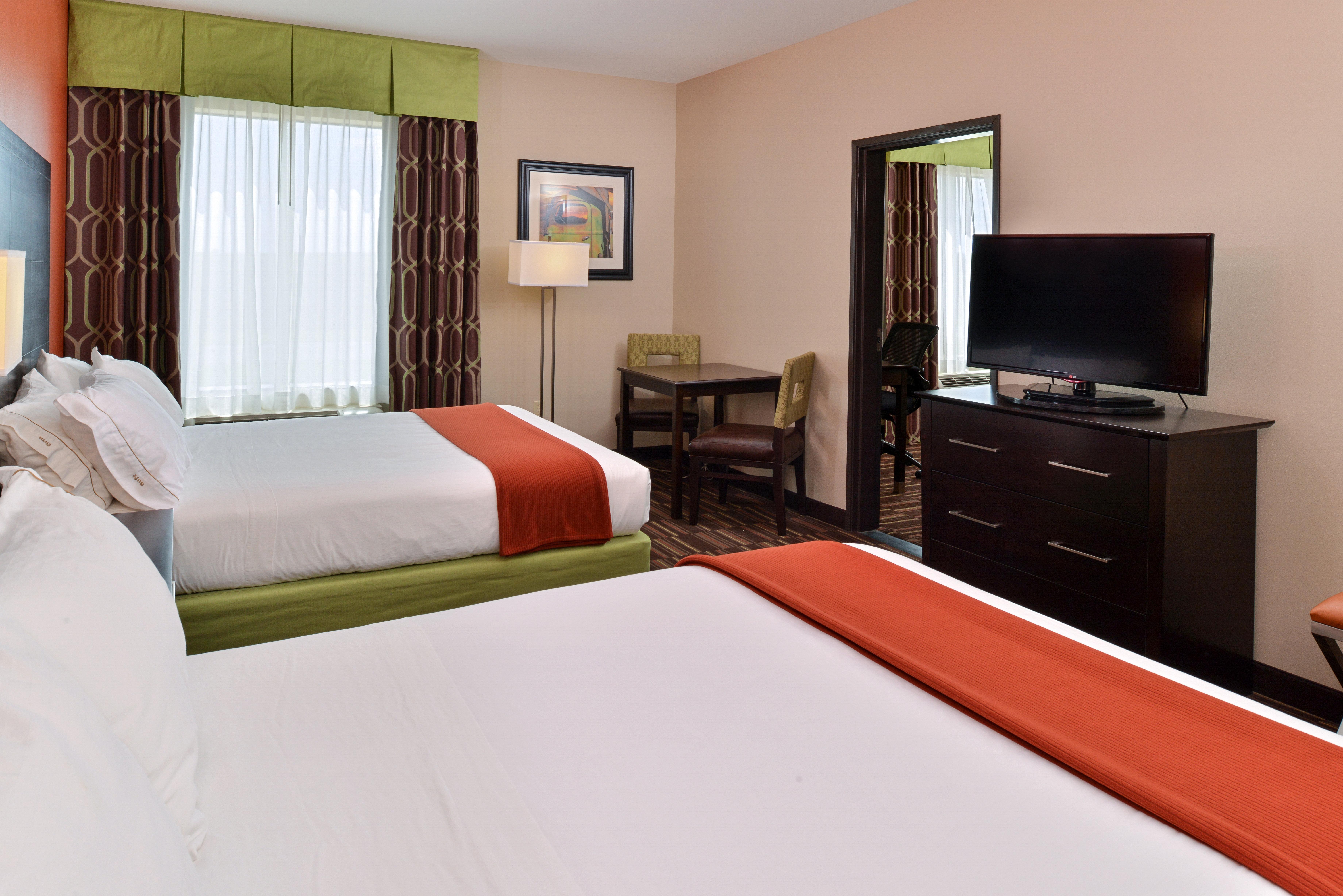 Express By Ihg Hotel Alva