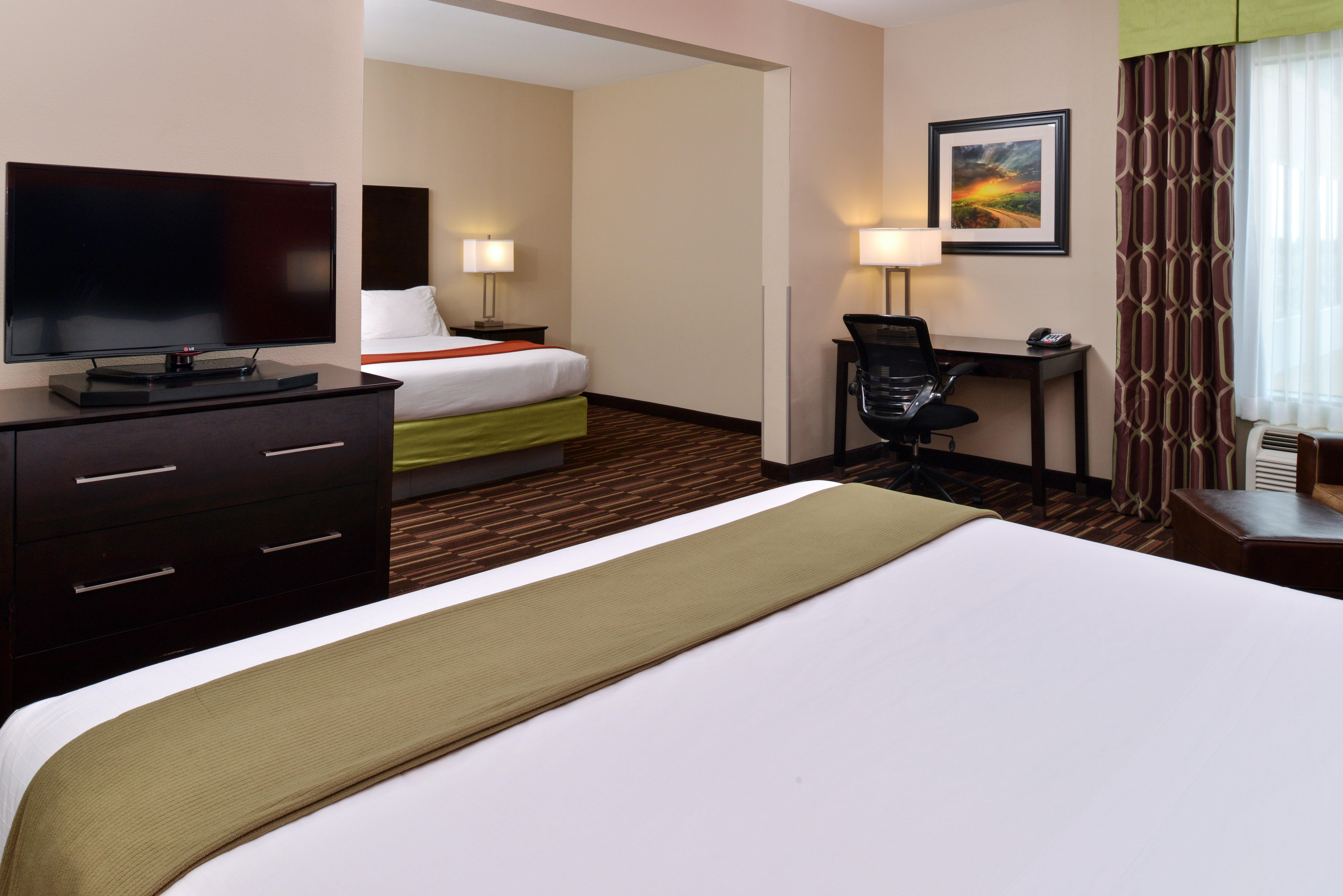 Express By Ihg Hotel Alva