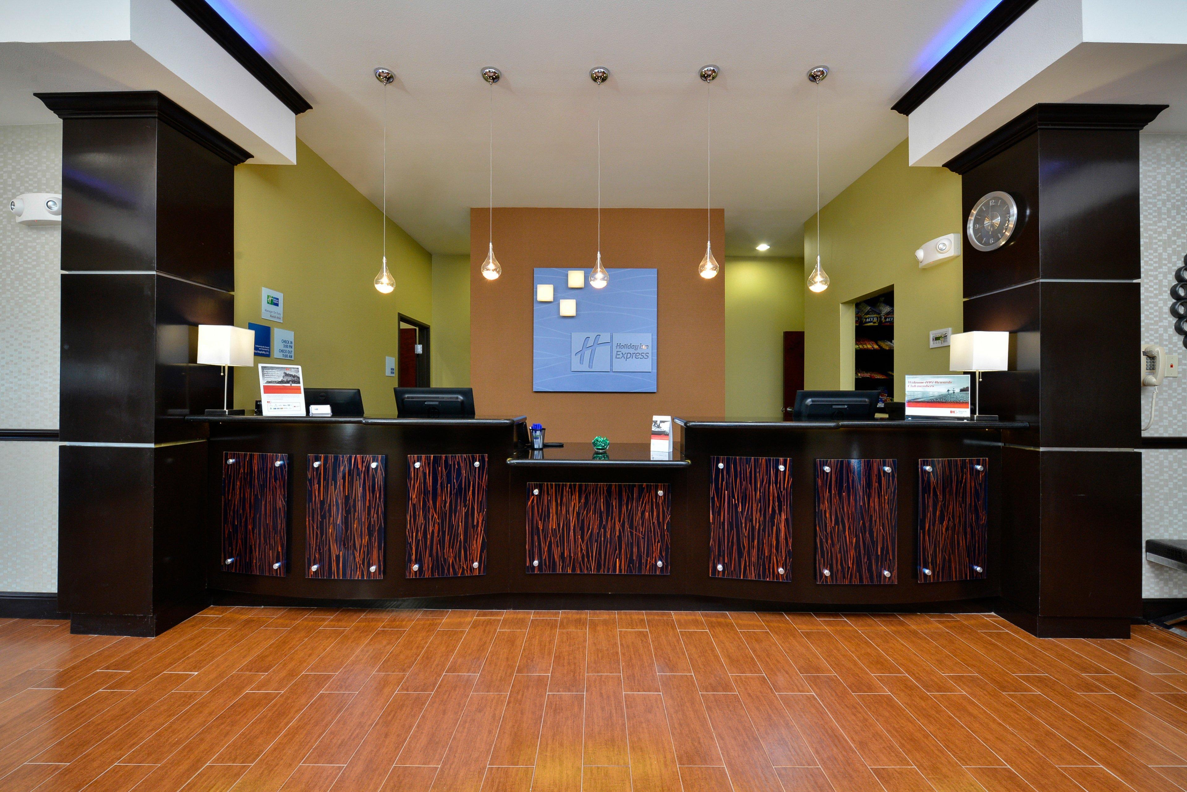 Express By Ihg 2* Alva